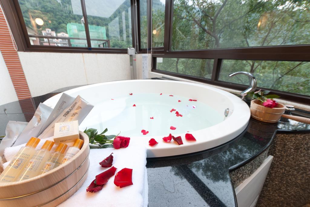 Most Natural Hotel Цзяоси Экстерьер фото