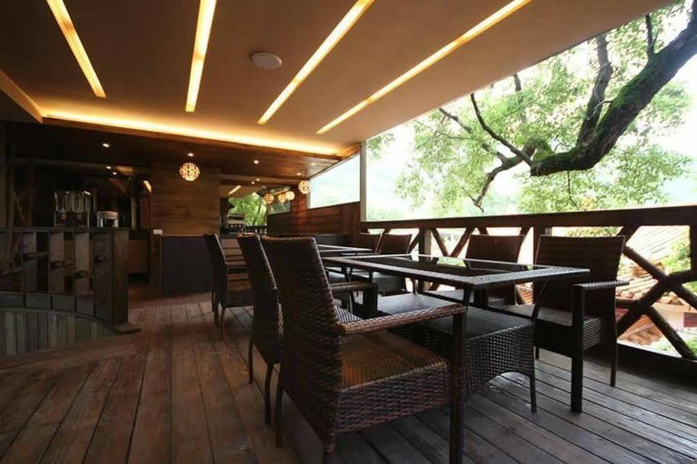 Most Natural Hotel Цзяоси Экстерьер фото